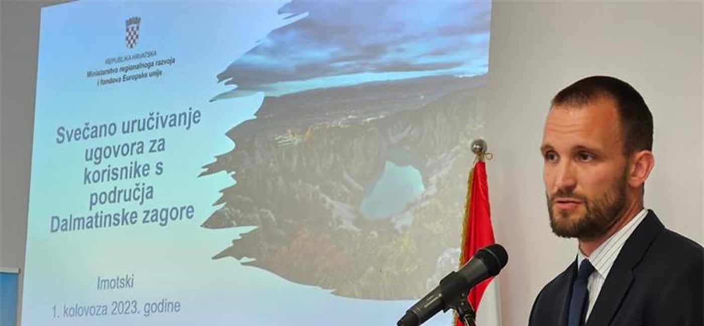 Erlić u Imotskom uručio 51 ugovor korisnicima Dalmatinske zagore iz poziva MRRFEU 